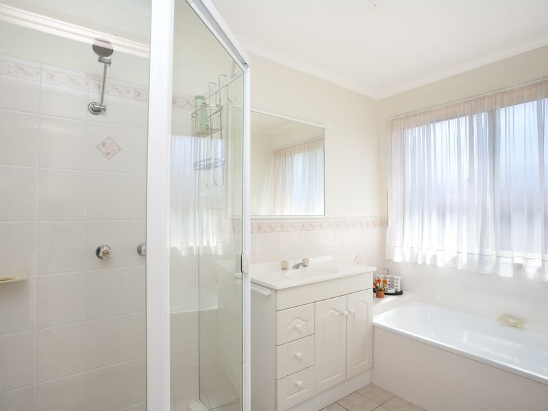 49 Buckmaster Crescent, Dunlop ACT 2615