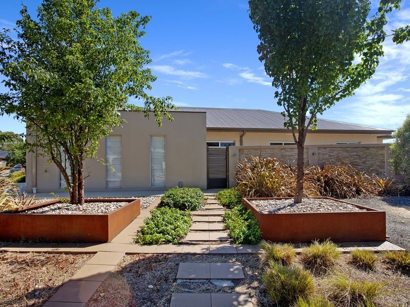 22 Kitty McEwan Circuit, Mckellar ACT 2617