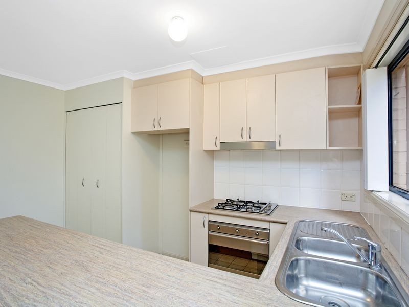 4/4 Dines Place, Bruce ACT 2617