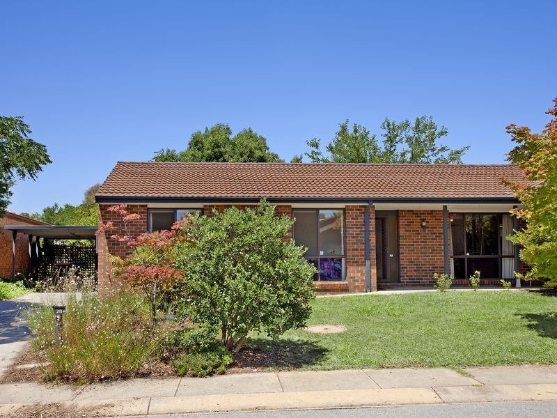 28 Summerville Crescent, Florey ACT 2615