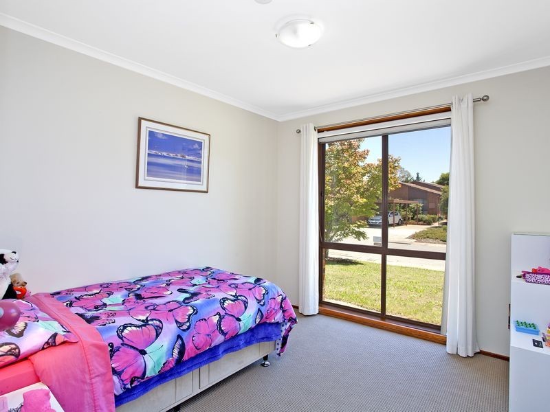 28 Summerville Crescent, Florey ACT 2615