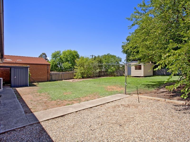 28 Summerville Crescent, Florey ACT 2615