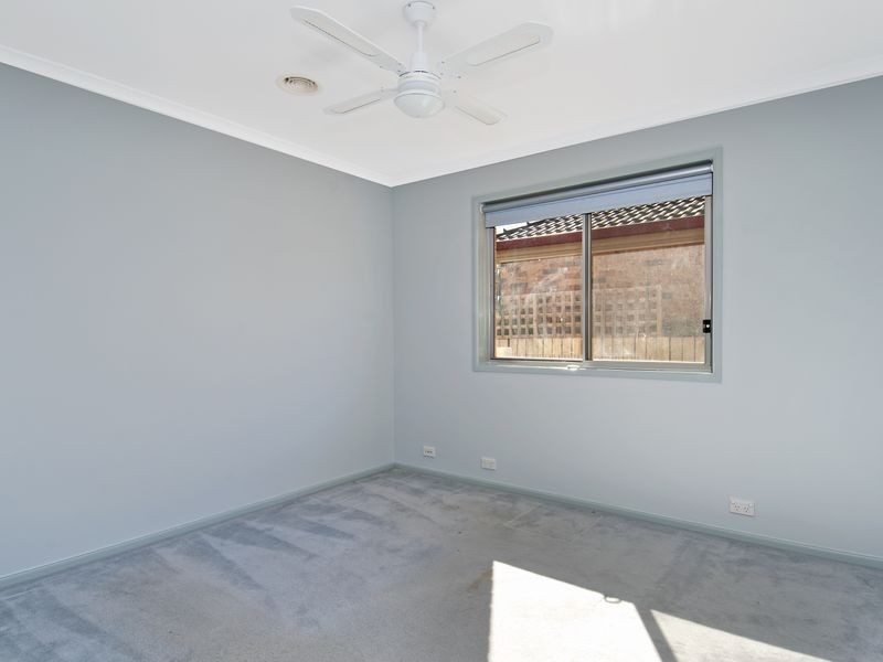 52 Sugarloaf Circle, Palmerston ACT 2913