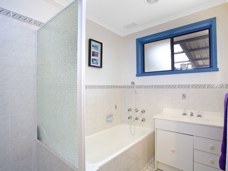 11 Kingham Place, Charnwood ACT 2615