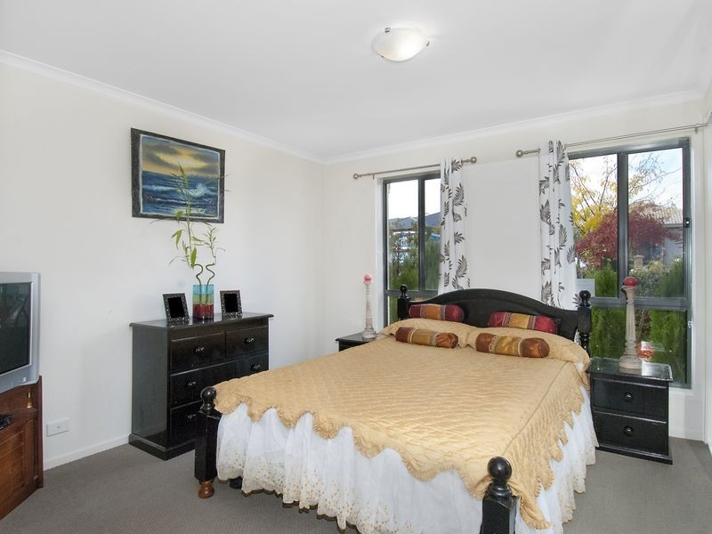 11 Dagmar Berne Street, Macgregor ACT 2615