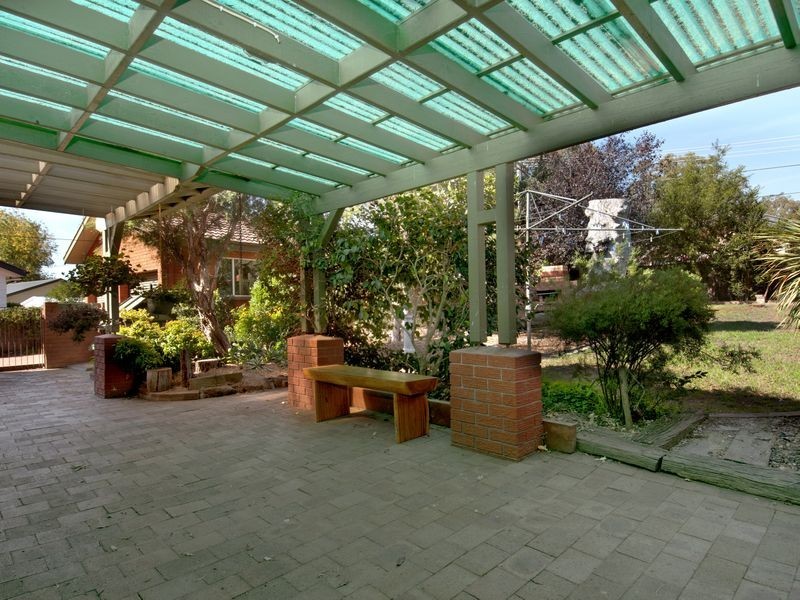 25 Fullagar Crescent, Higgins ACT 2615
