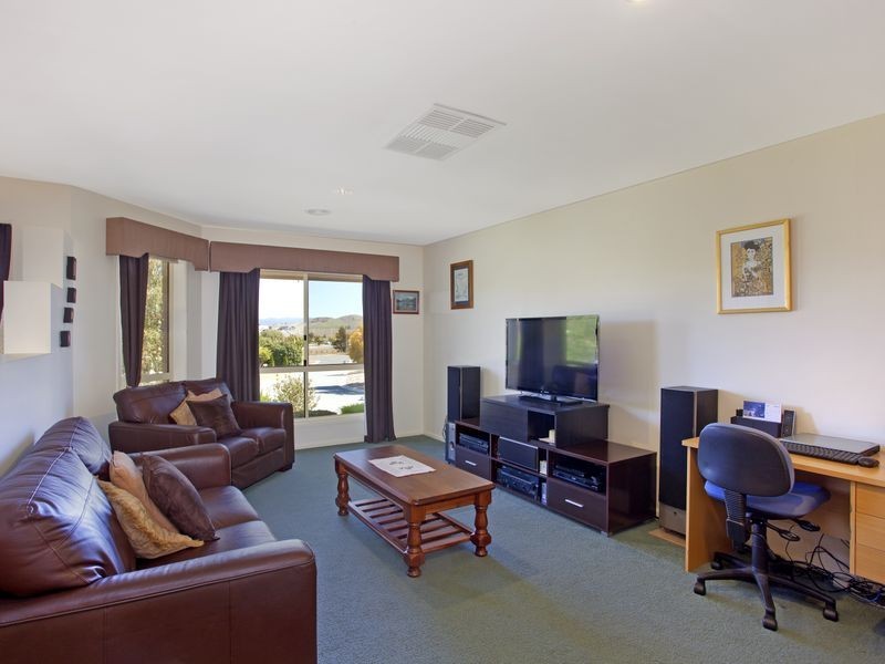 7 Binney Close, Dunlop ACT 2615