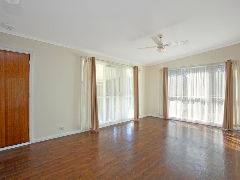 27 Castieau Street, Higgins ACT 2615