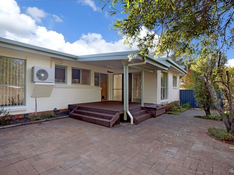 27 Castieau Street, Higgins ACT 2615