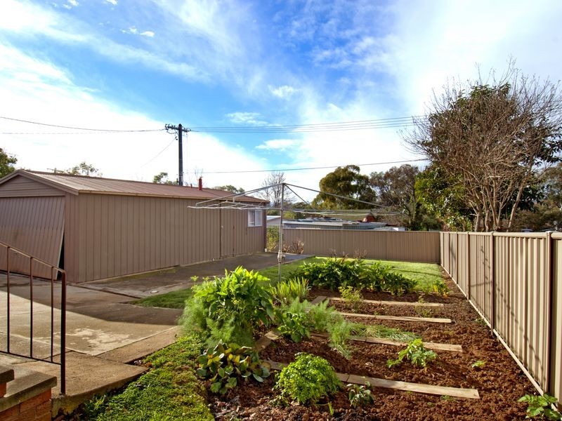 34 Castlereagh Crescent, Macquarie ACT 2614