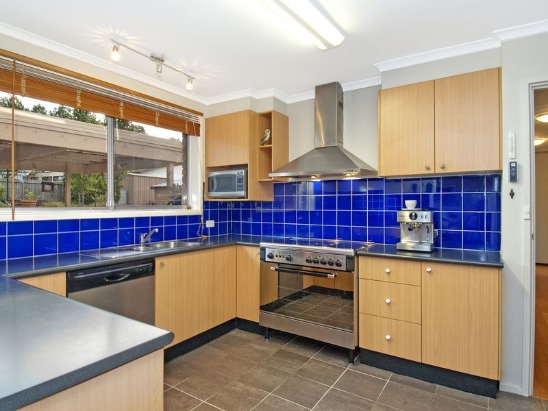 9 Solomon Crescent, Latham ACT 2615