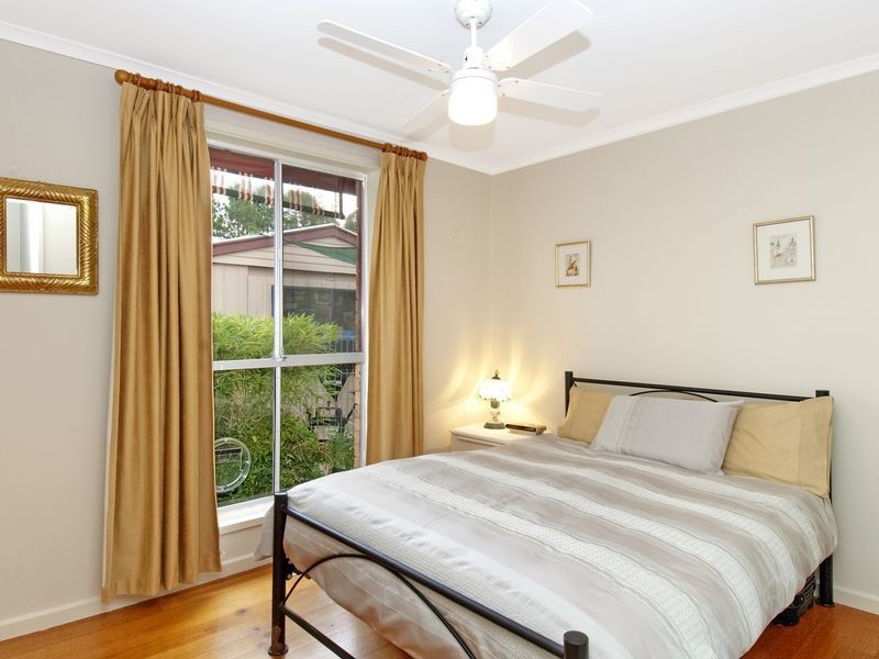 9 Solomon Crescent, Latham ACT 2615