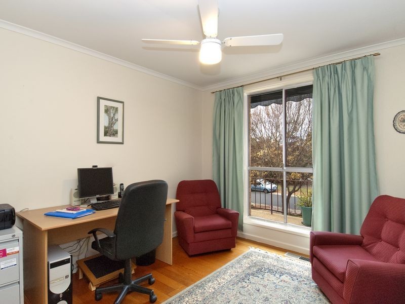 9 Solomon Crescent, Latham ACT 2615
