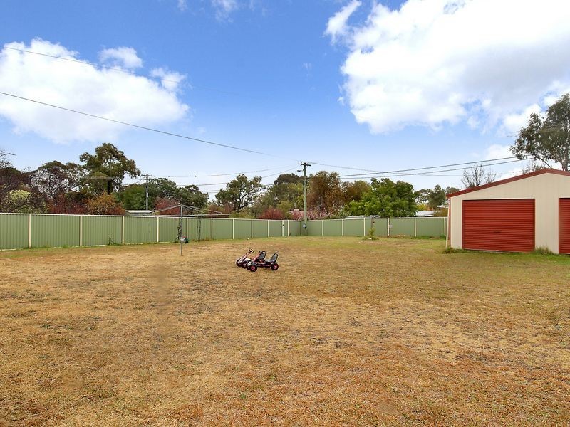 12 Monkman Street, Chapman ACT 2611