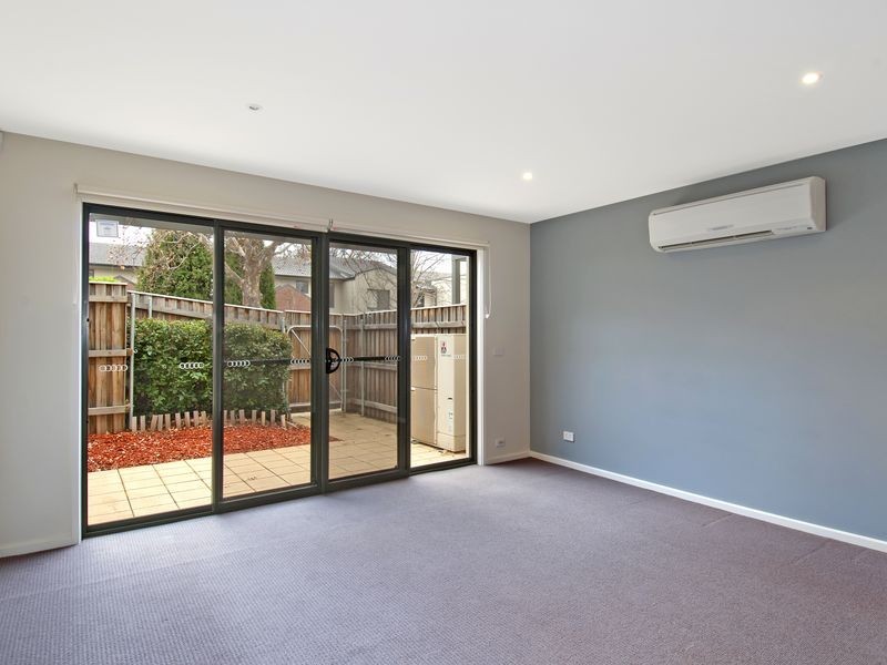 10/2 Archibald Street, Lyneham ACT 2602