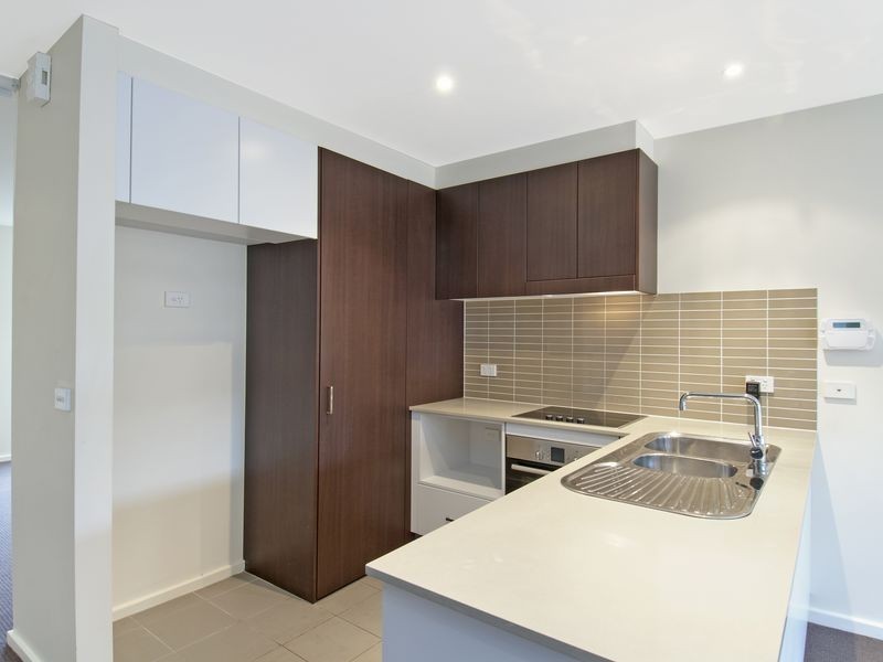 10/2 Archibald Street, Lyneham ACT 2602
