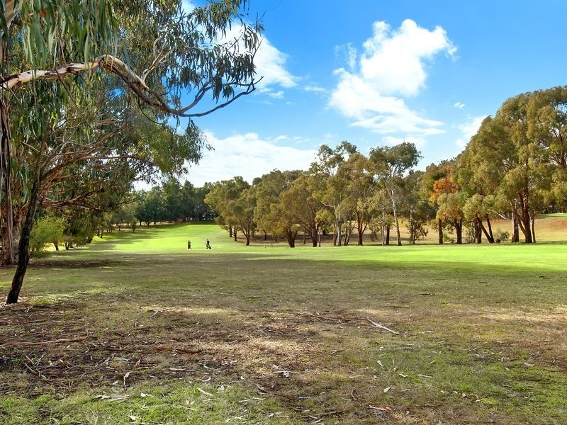 42 Britten Jones Drive, Holt ACT 2615