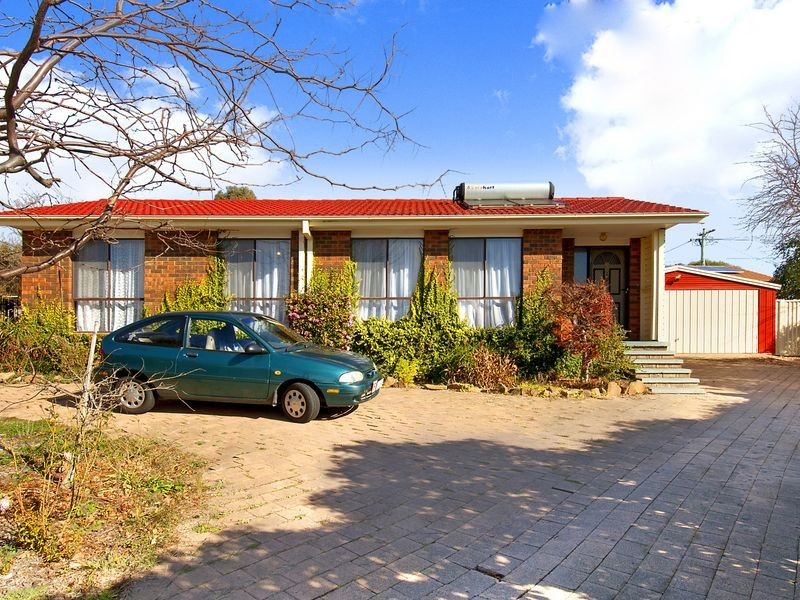 5 Tiegs Place, Florey ACT 2615