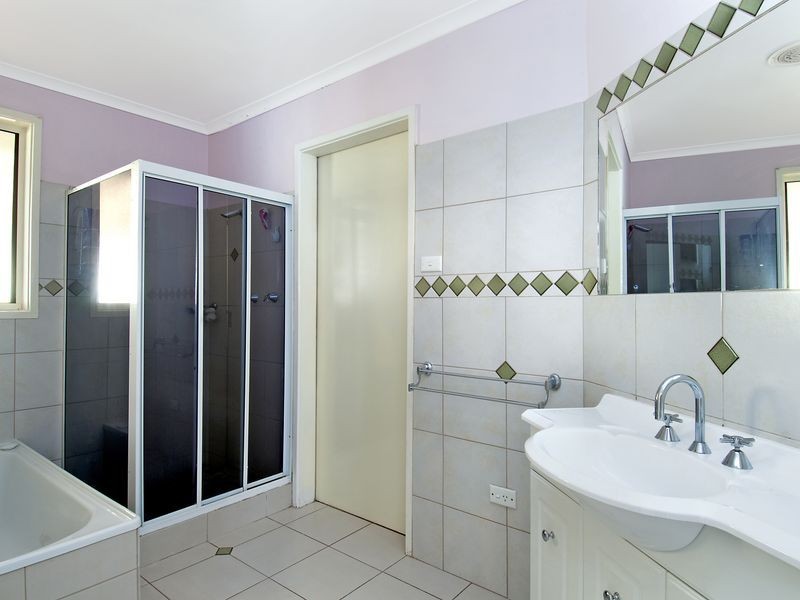 5 Tiegs Place, Florey ACT 2615