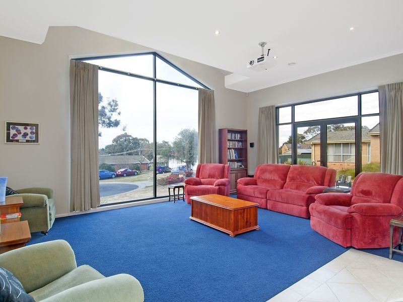 6 Davy Place, Macgregor ACT 2615