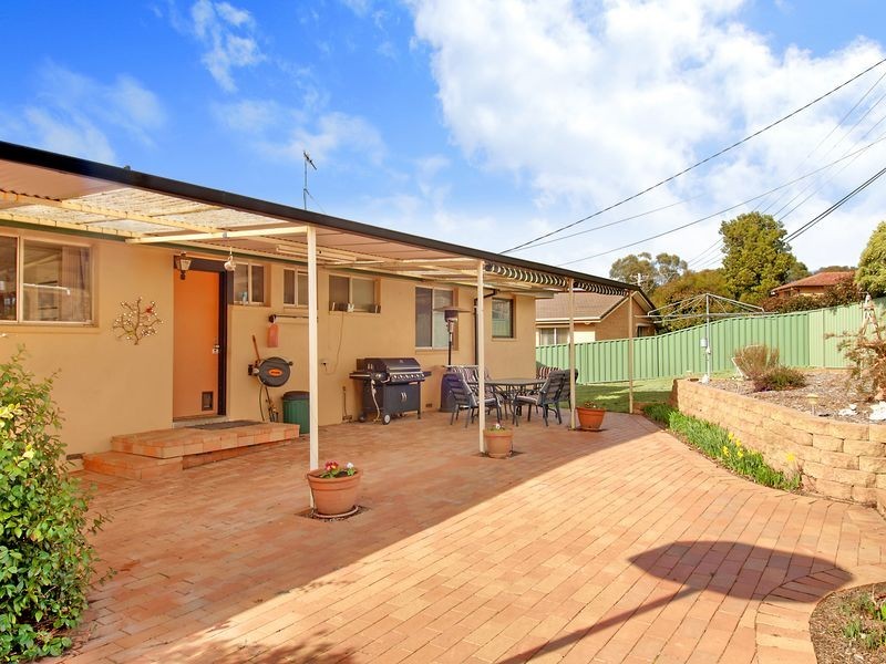 6 Davy Place, Macgregor ACT 2615