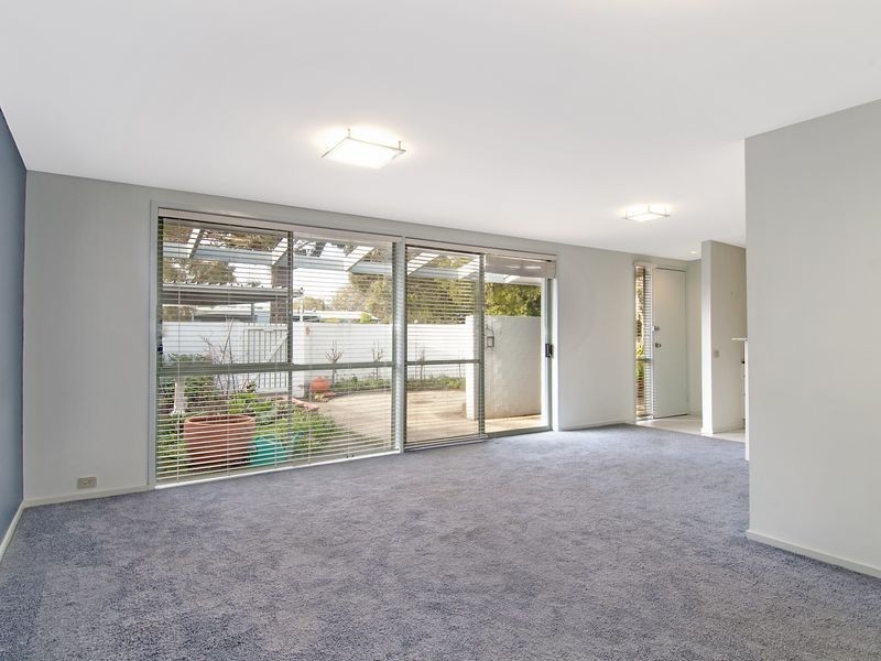 4/4 Stroud Place, Florey ACT 2615
