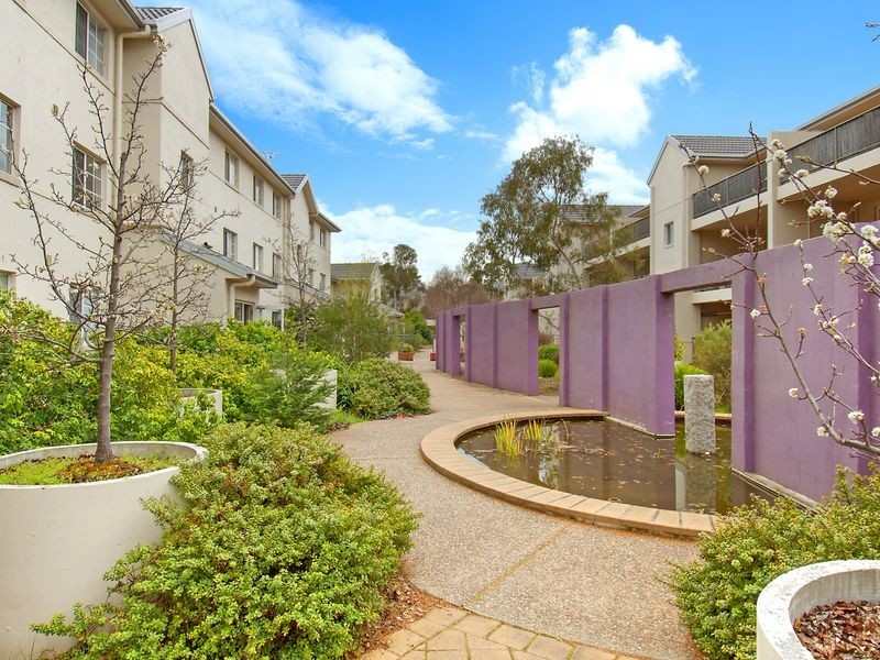 68/20 Federal Highway, Watson ACT 2602