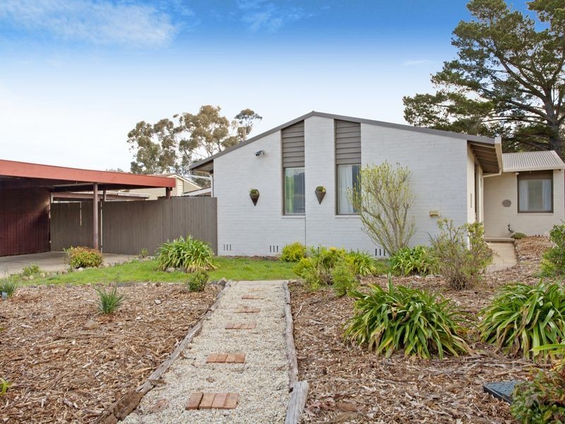 7 Moulder Court, Charnwood ACT 2615