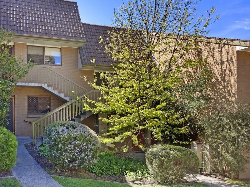 8/2 Buik Place, Belconnen ACT 2617