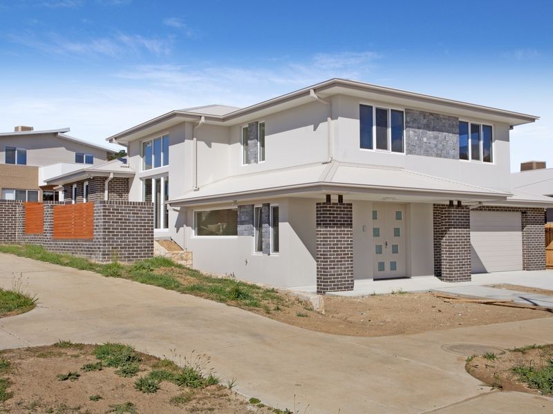 1 Wirrega Place, Crace ACT 2911