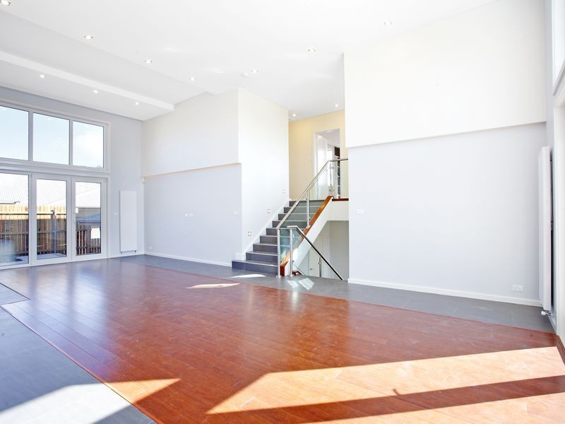 1 Wirrega Place, Crace ACT 2911