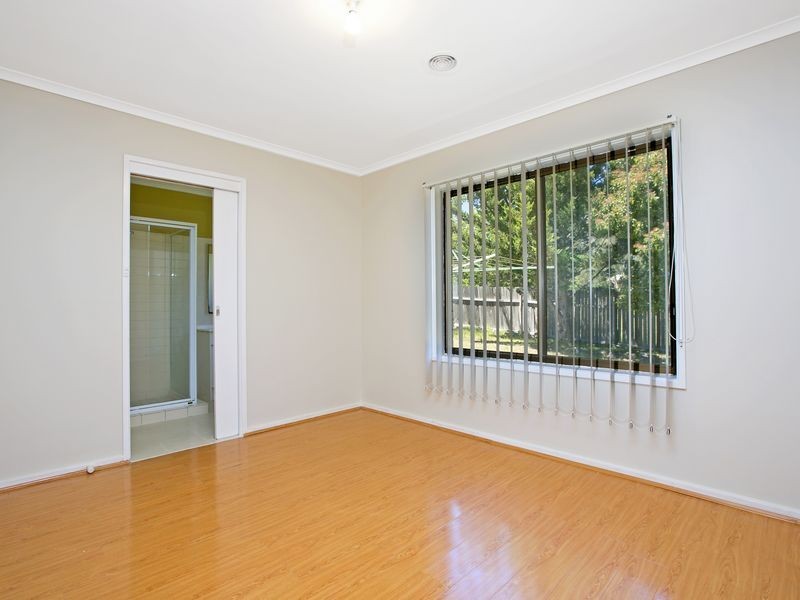 15 Maccallum Circuit, Florey ACT 2615