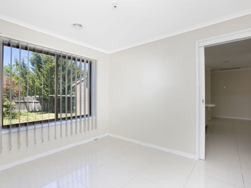 15 Maccallum Circuit, Florey ACT 2615