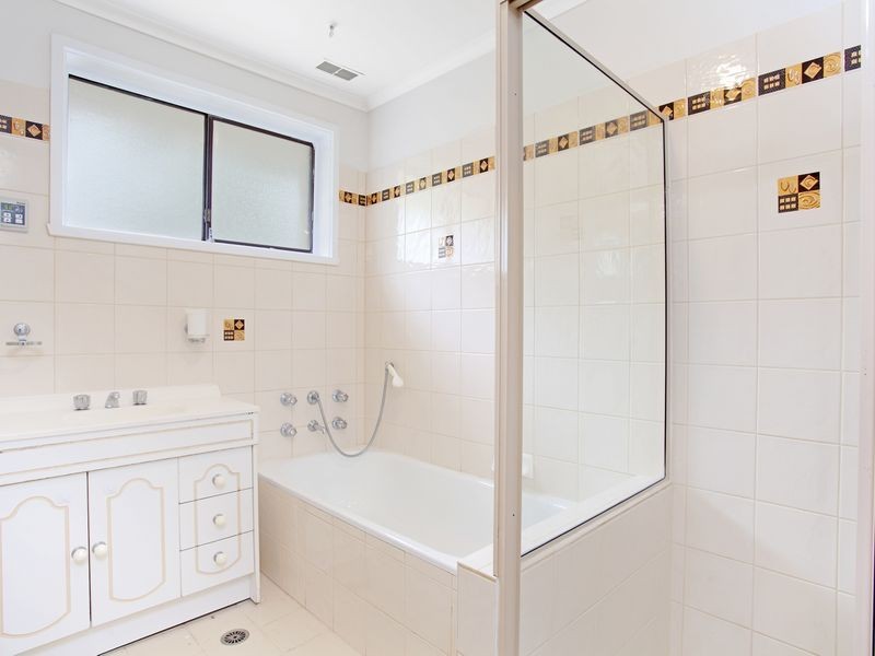 8 Kingham Place, Charnwood ACT 2615