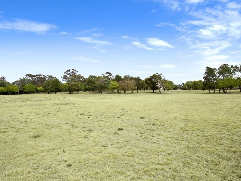 8 Kingham Place, Charnwood ACT 2615