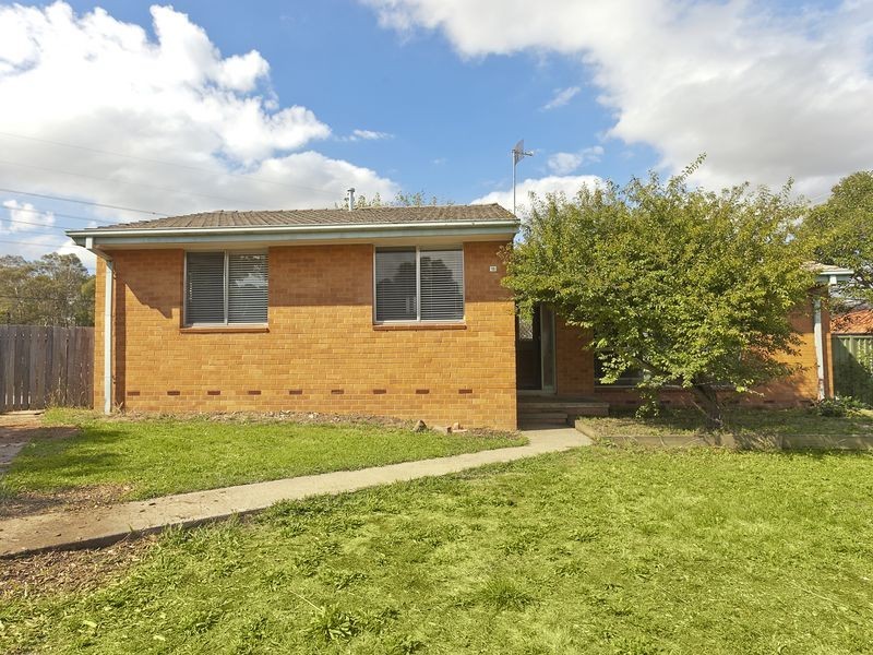 18 Fiaschi Street, Macgregor ACT 2615