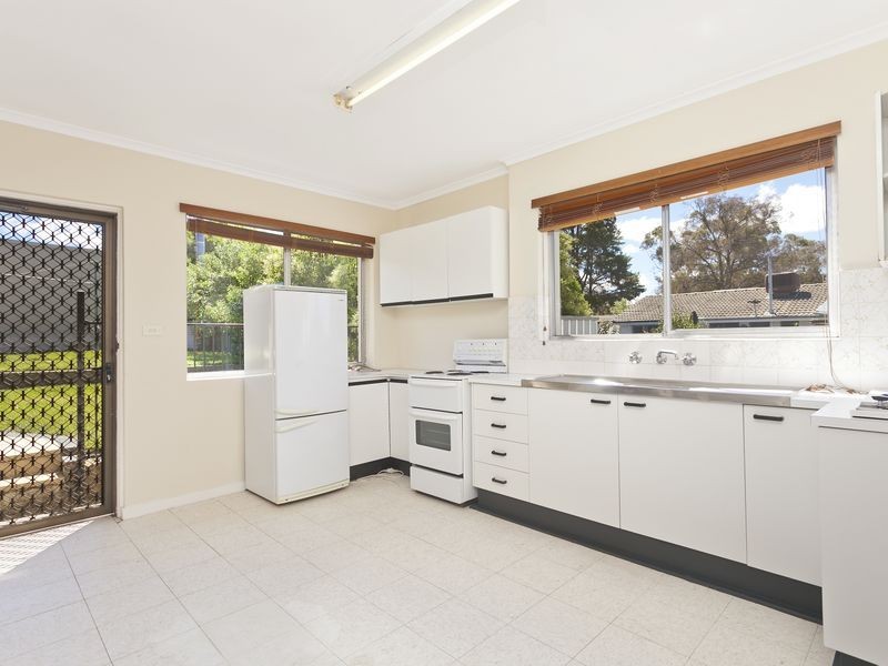 26 Belconnen Way, Page ACT 2614