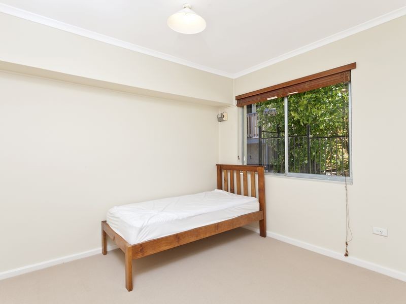 26 Belconnen Way, Page ACT 2614