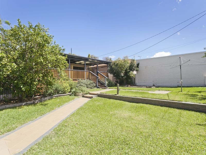 26 Belconnen Way, Page ACT 2614
