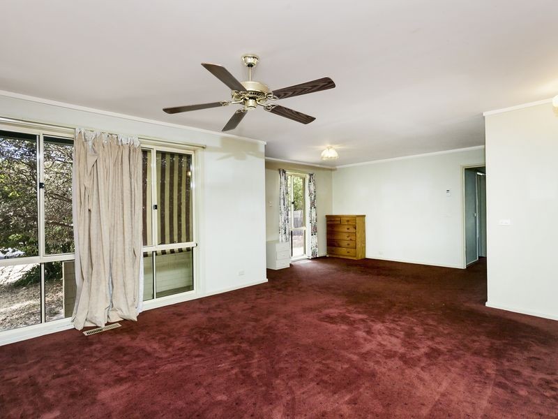 30 Geeves Court, Charnwood ACT 2615