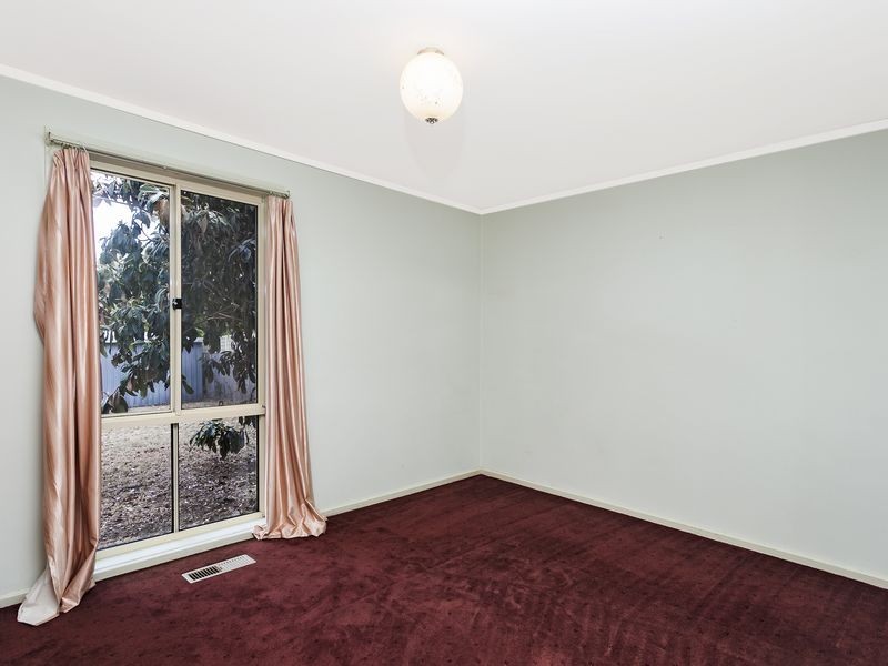 30 Geeves Court, Charnwood ACT 2615