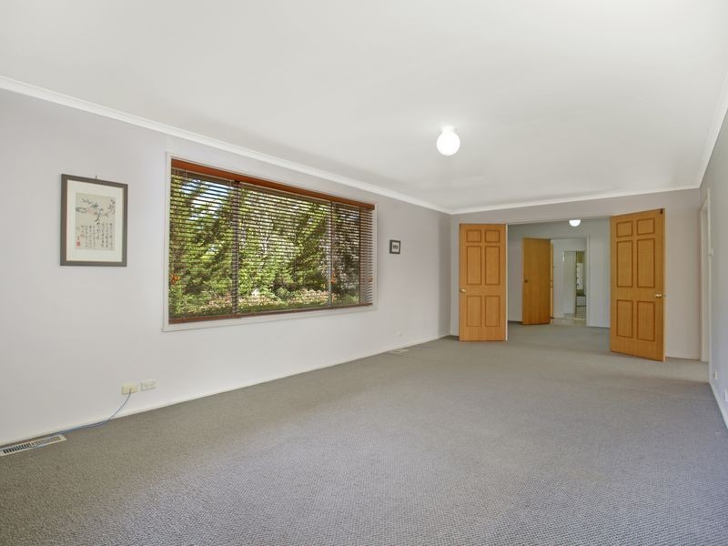 2 Guguru Place, Giralang ACT 2617