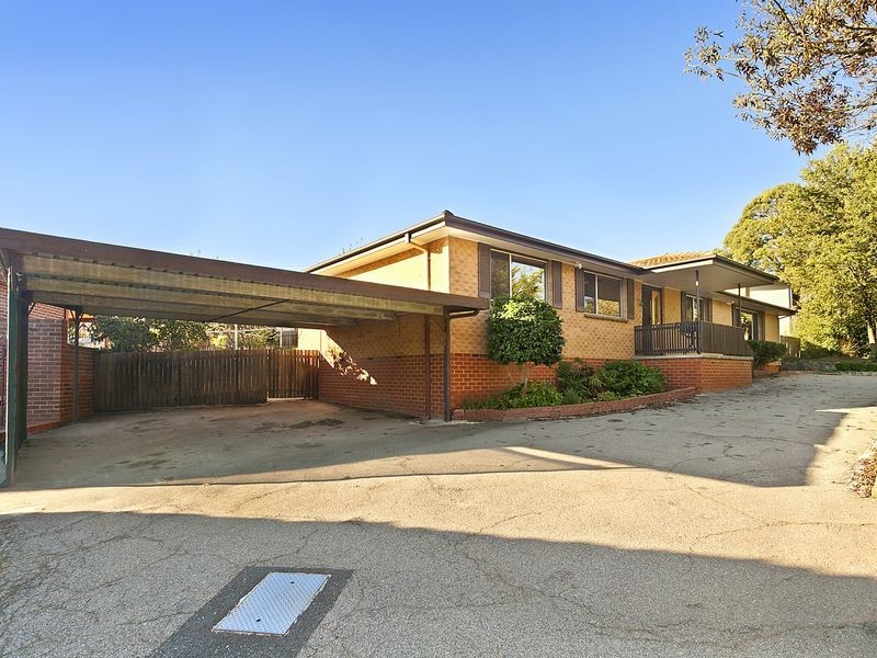 2 Guguru Place, Giralang ACT 2617
