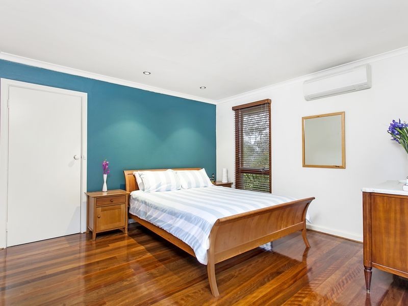 10 Derrick Street, Campbell ACT 2612