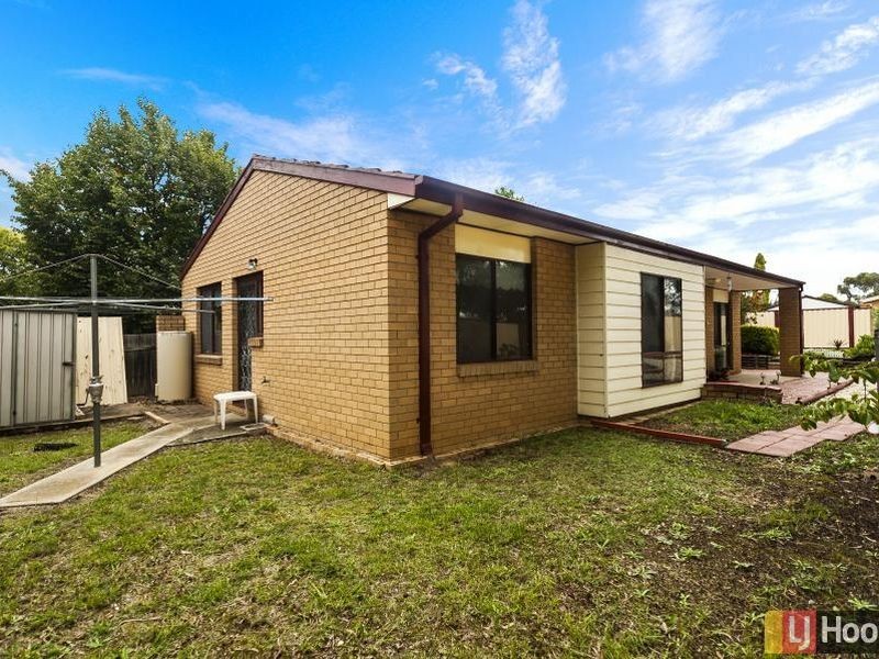 52 Boswell Crescent, Florey ACT 2615