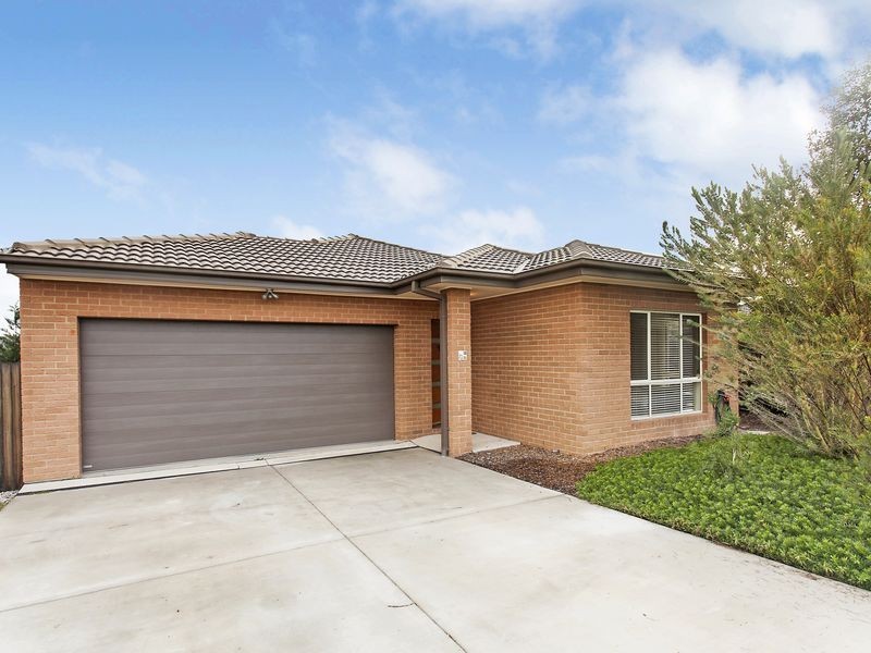 13 Boelke Place, Macgregor ACT 2615