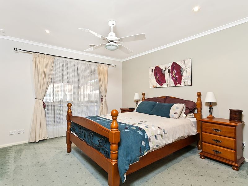 2 Godson Place, Dunlop ACT 2615