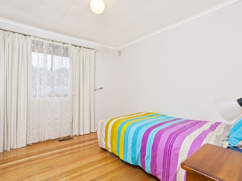 5 Hirschfeld Crescent, Macgregor ACT 2615