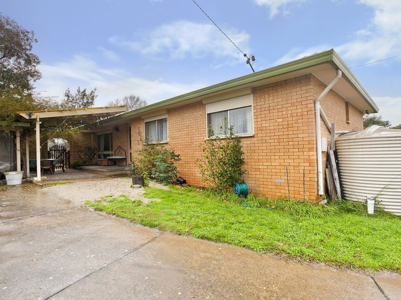 5 Hirschfeld Crescent, Macgregor ACT 2615