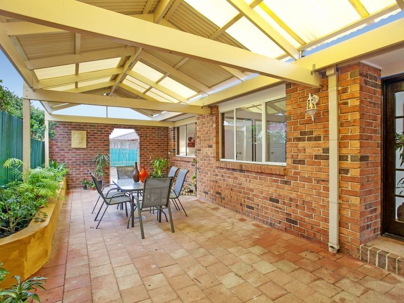 28 Britten Jones Drive, Holt ACT 2615